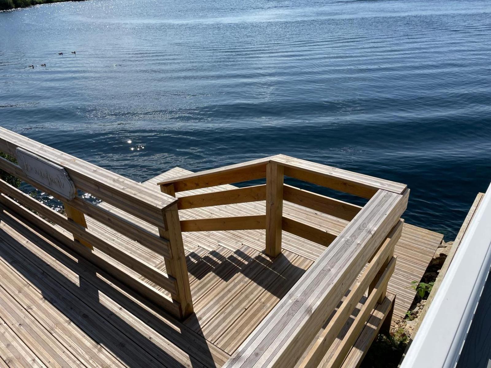Lakeside Holiday Home With Hot Tub Tattershall Exteriér fotografie